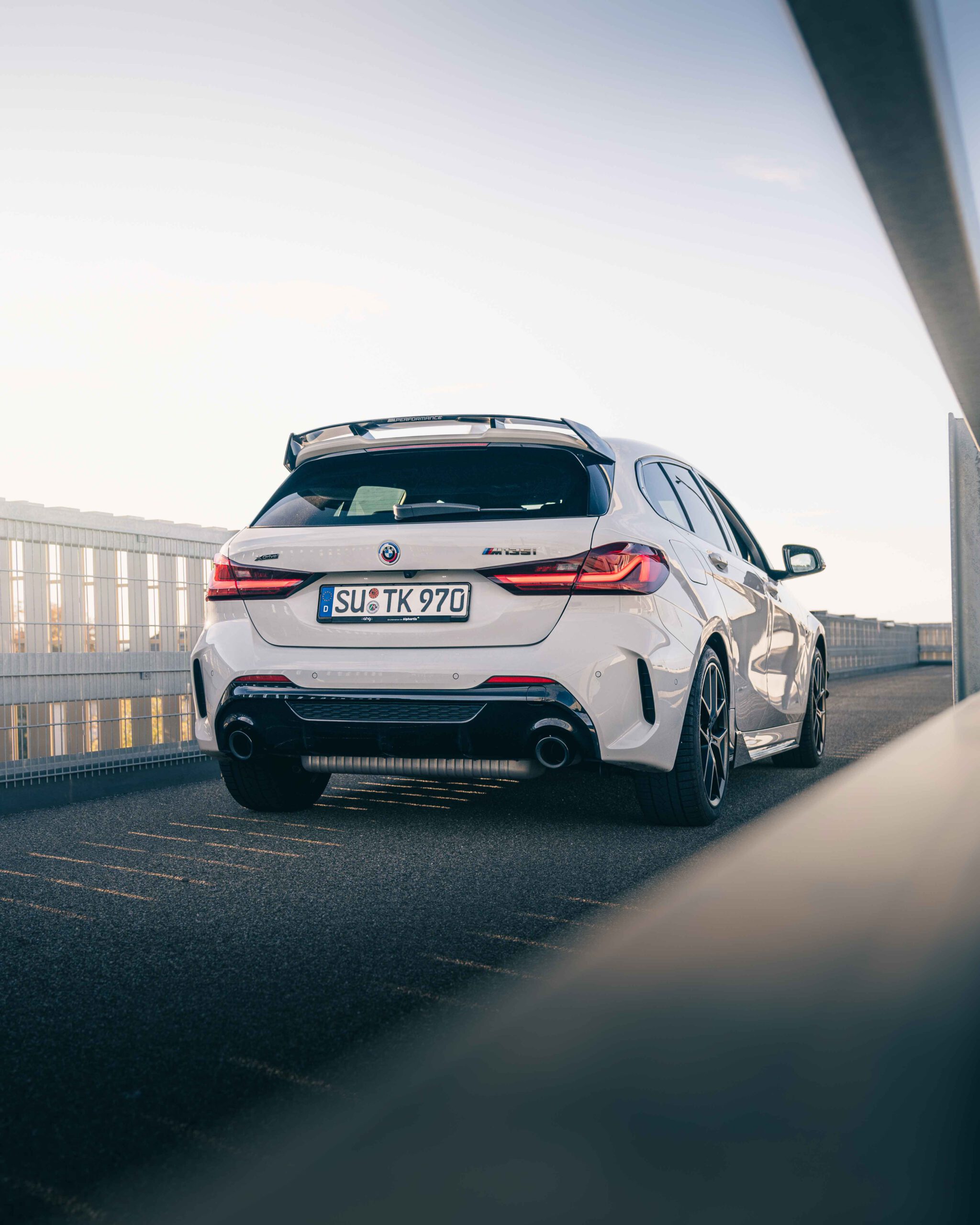 BMW M135i F40 xDrive von rechts hinten